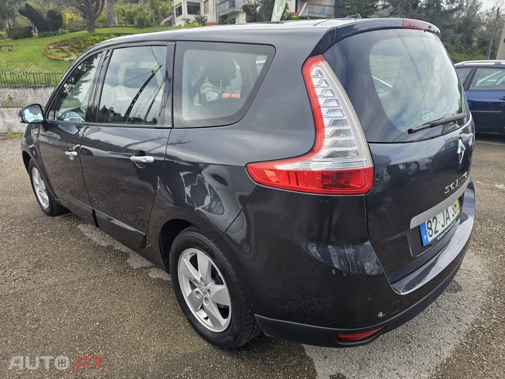 Renault Grand Scénic 1.5 dCi Dynamique S 7L