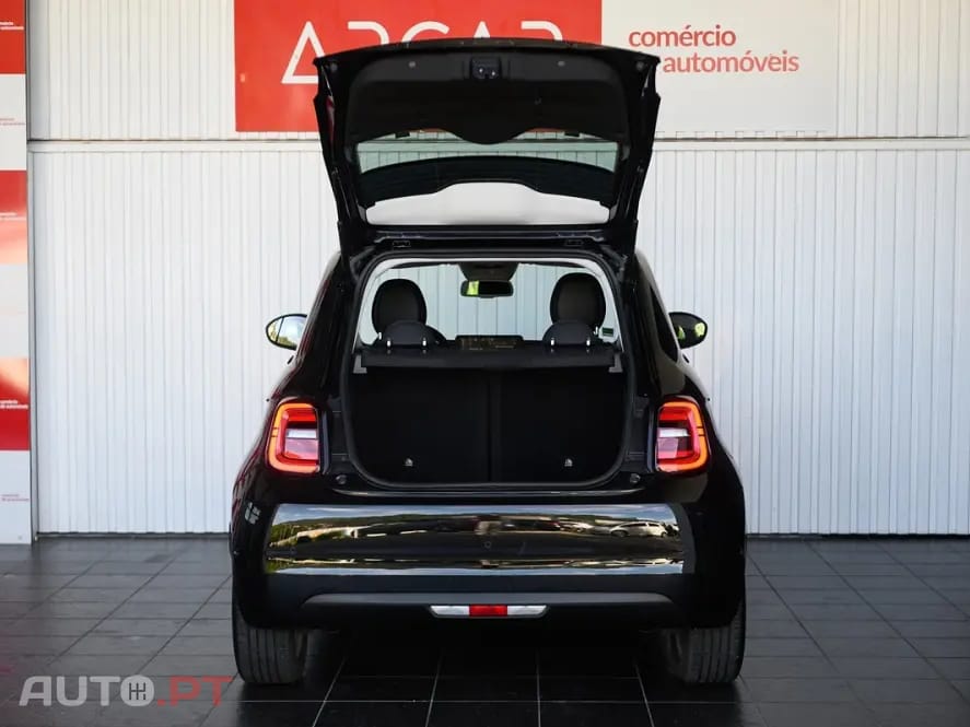 Fiat 500e 42 kWh Icon