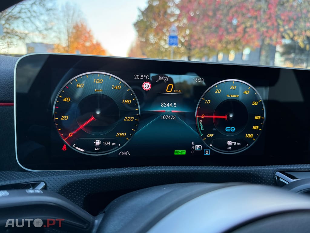 Mercedes-Benz A 250 e 8G-DCT AMG Line