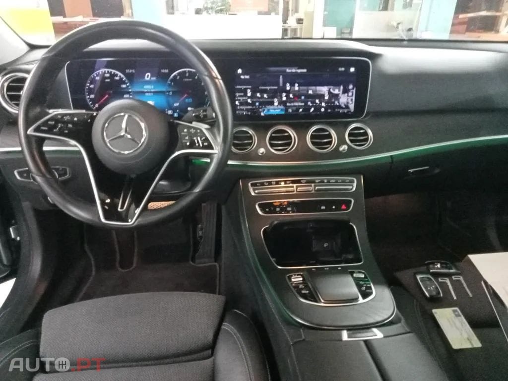 Mercedes-Benz E 300 de Avantgarde