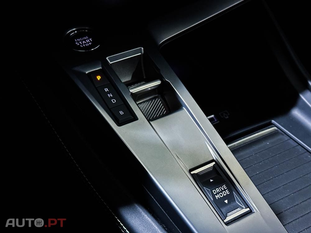 Peugeot 408 1.6 Hybrid GT e-EAT8
