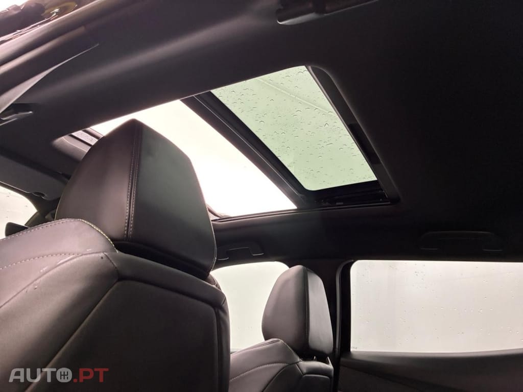 Peugeot 2008 1.2 PureTech GT EAT8