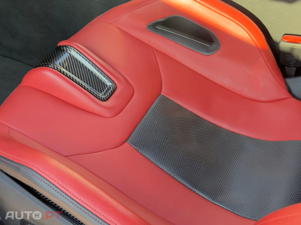 BMW M4 X-DRIVE CARBONO