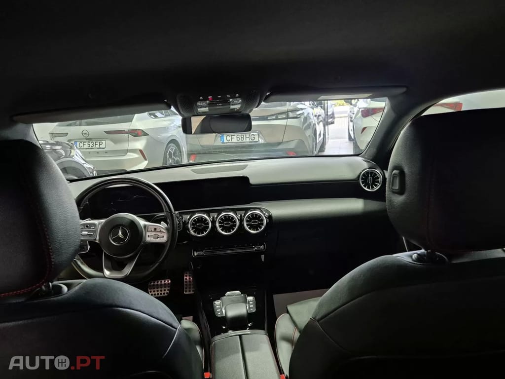 Mercedes-Benz A 250 e AMG Line