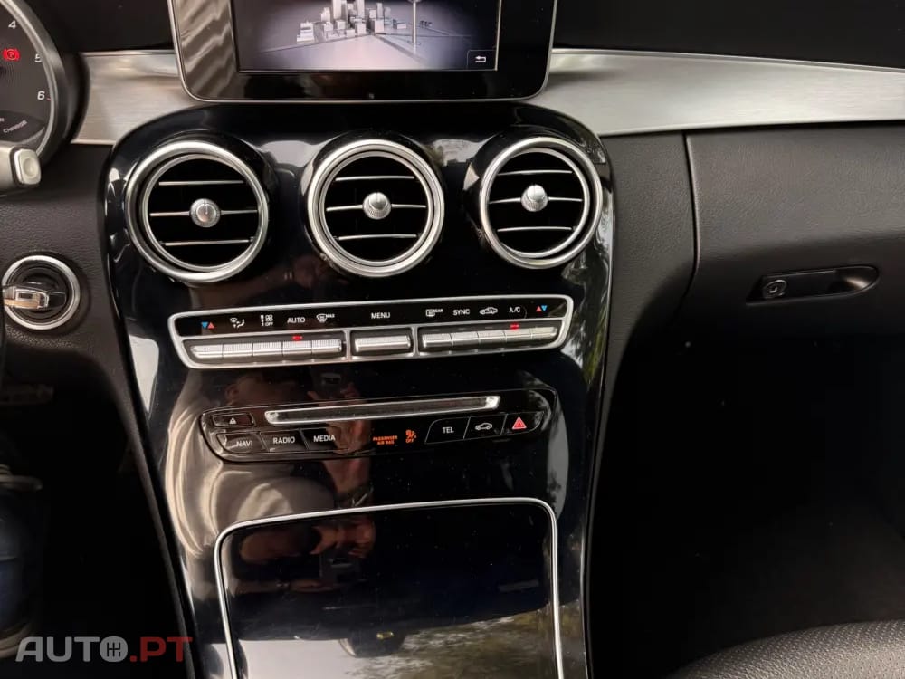 Mercedes-Benz C 300 h AMG Line