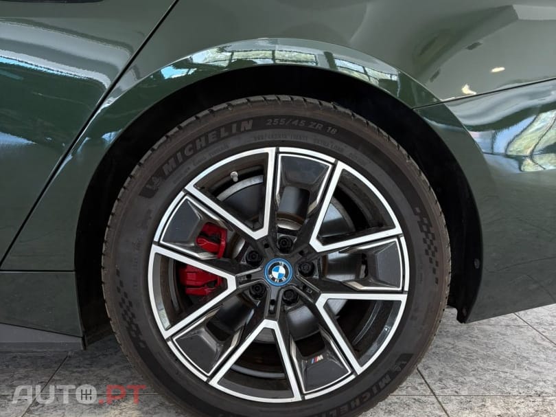 BMW i4 eDrive40