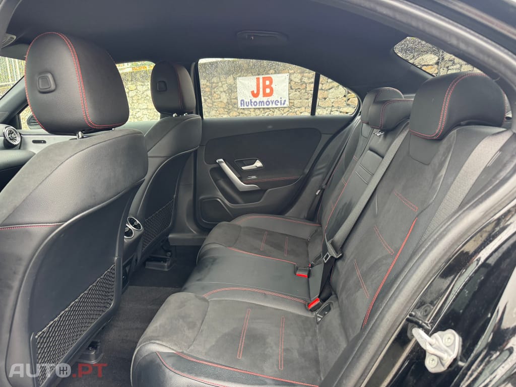 Mercedes-Benz A 250 e AMG Line