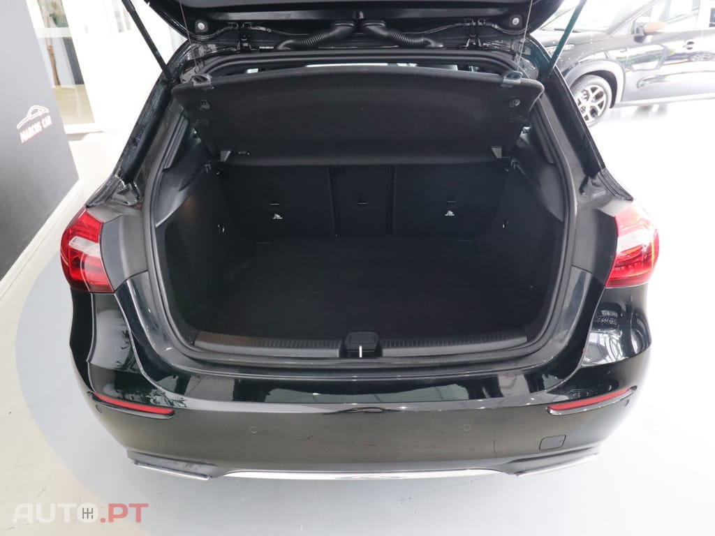 Mercedes-Benz A 180 d 7G-DCT Progressive