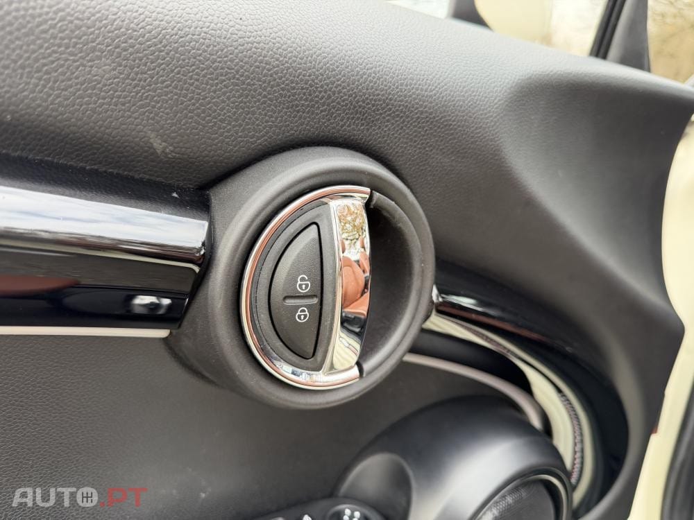 MINI Cabrio John Cooper Works Premium P. JCW Plus