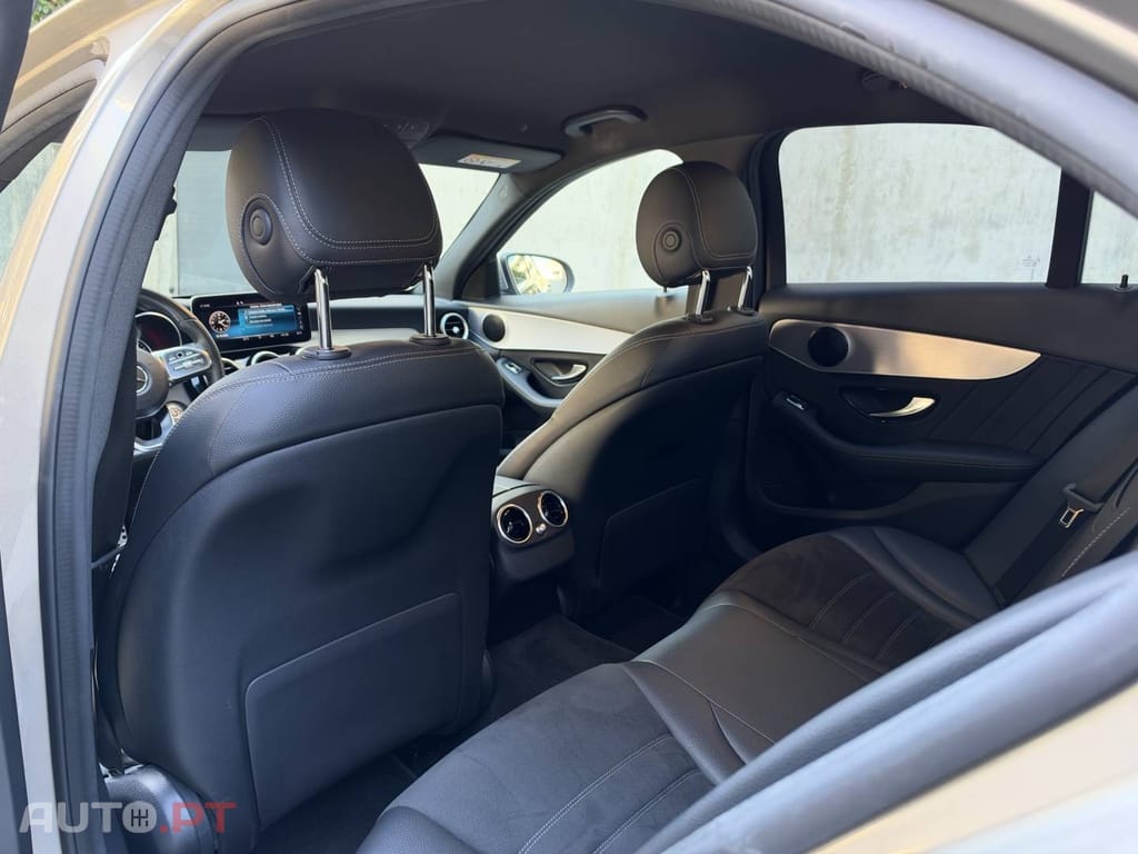 Mercedes-Benz C 300 de AMG Line