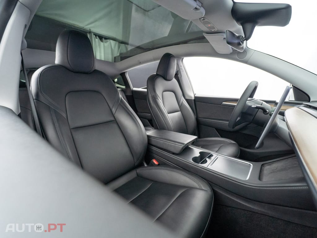 Tesla Model Y Long Range Tração Integral