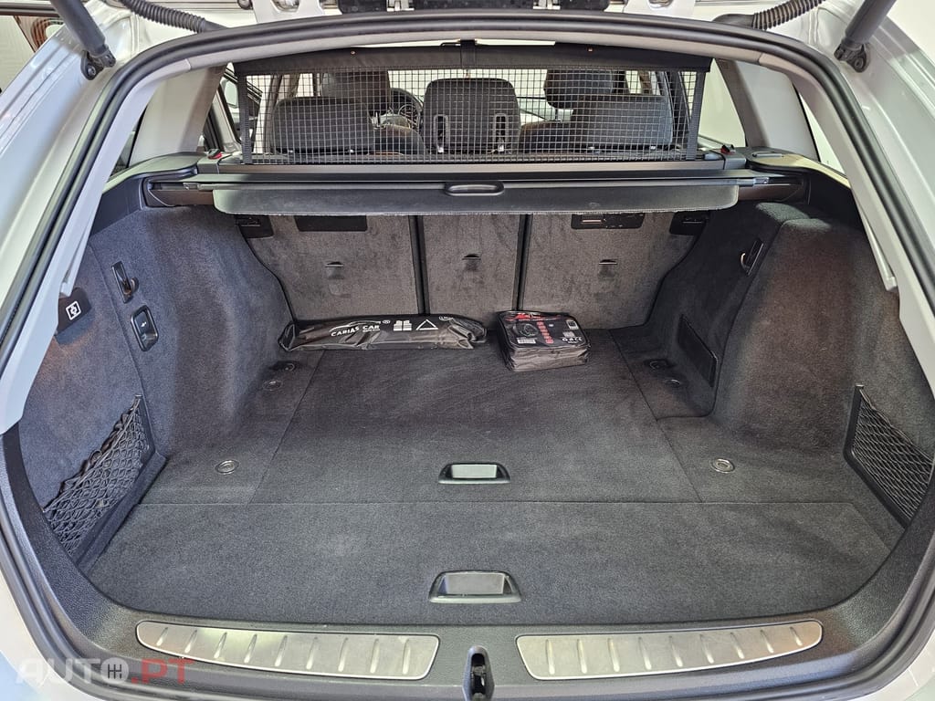 BMW 318 d Touring Line Sport