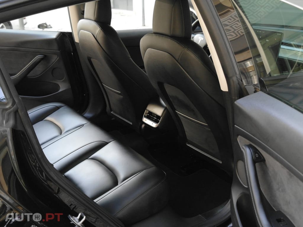 Tesla Model 3 Long Range Tração Traseira