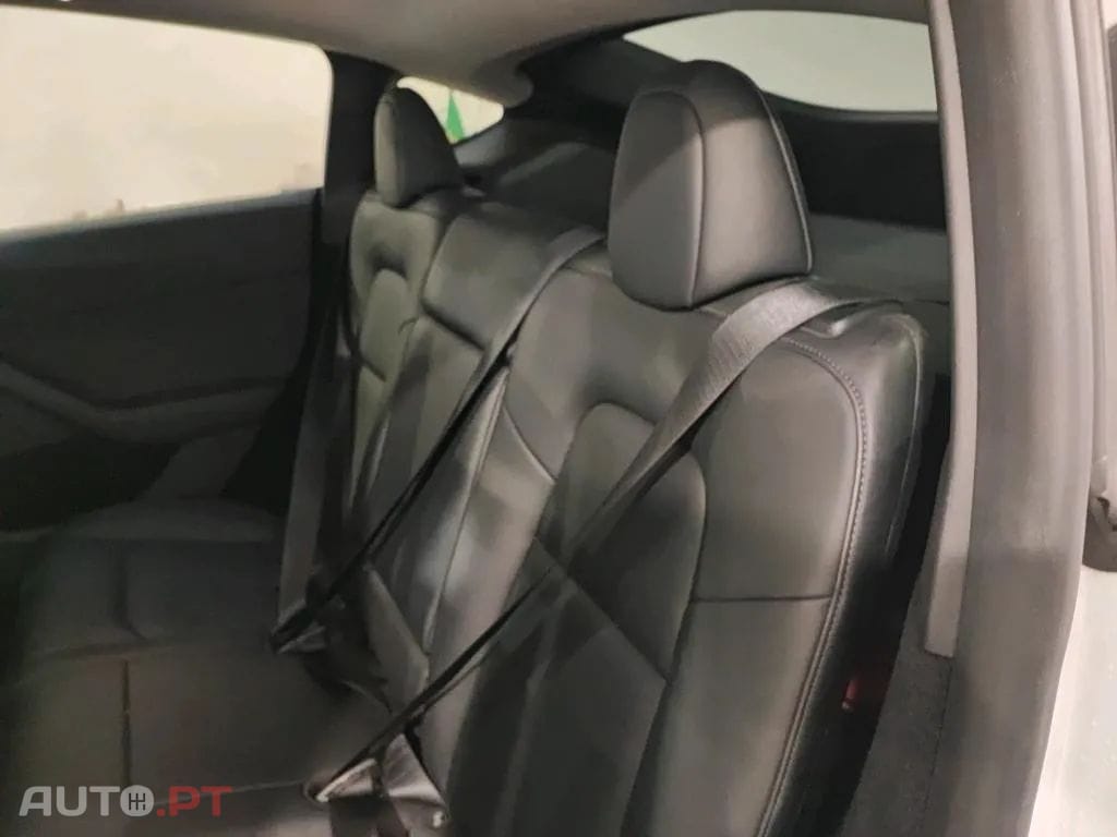 Tesla Model Y Tração Traseira