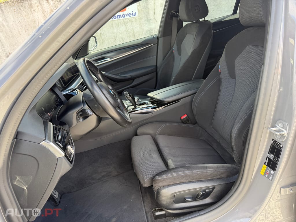 BMW 530 e Pack Desportivo M