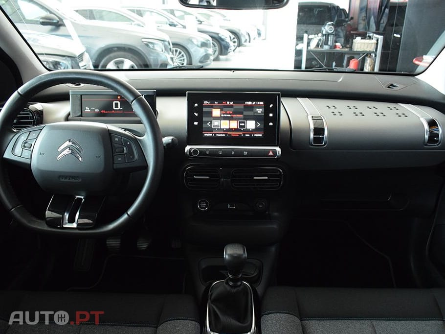 Citroen C4 Cactus 1.5 BlueHDi Shine