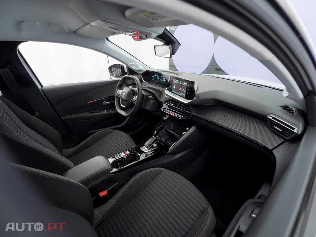 Peugeot E-208 50 kWh Active