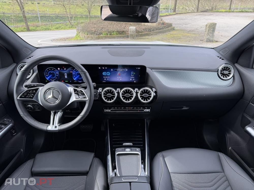 Mercedes-Benz EQA 300 4Matic Edition 1
