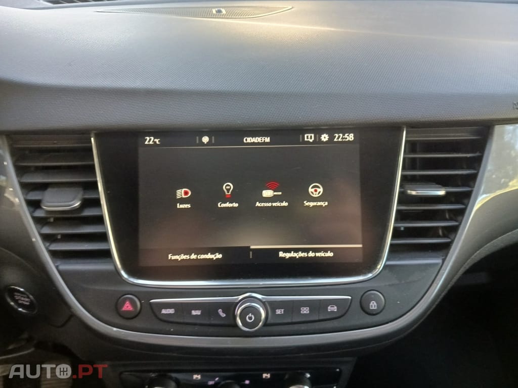 Opel Crossland 1.2 T Design & Tech