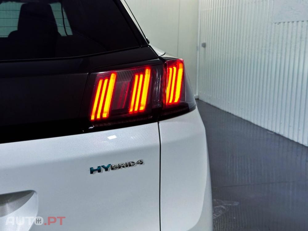 Peugeot 3008 1.6 Hybrid4 GT Pack e-EAT8