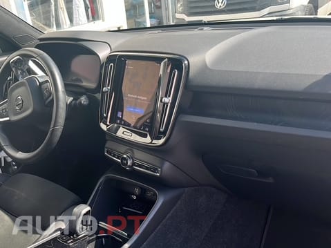 Volvo XC40 Core