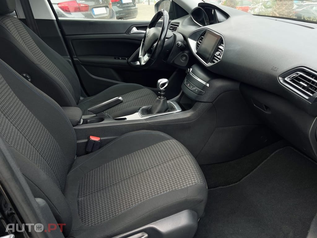 Peugeot 308 1.5 BlueHDi Style
