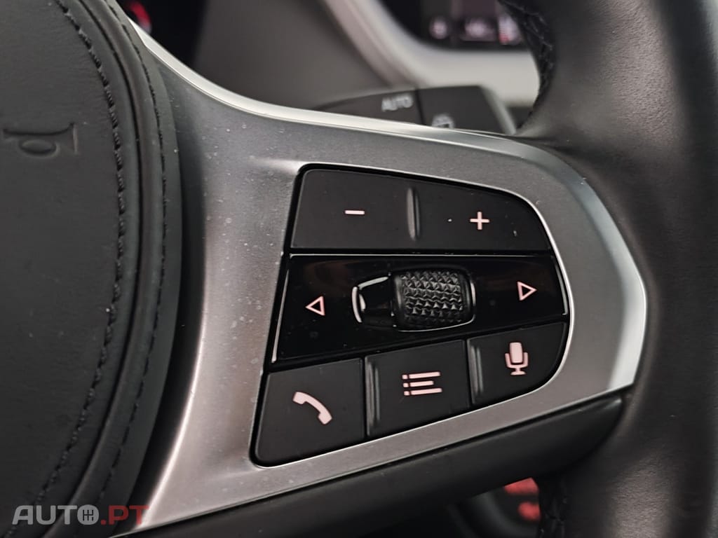 BMW 116 d Pack Desportivo M