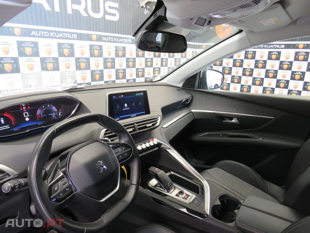 Peugeot 3008 1.5 BlueHDi Allure EAT8