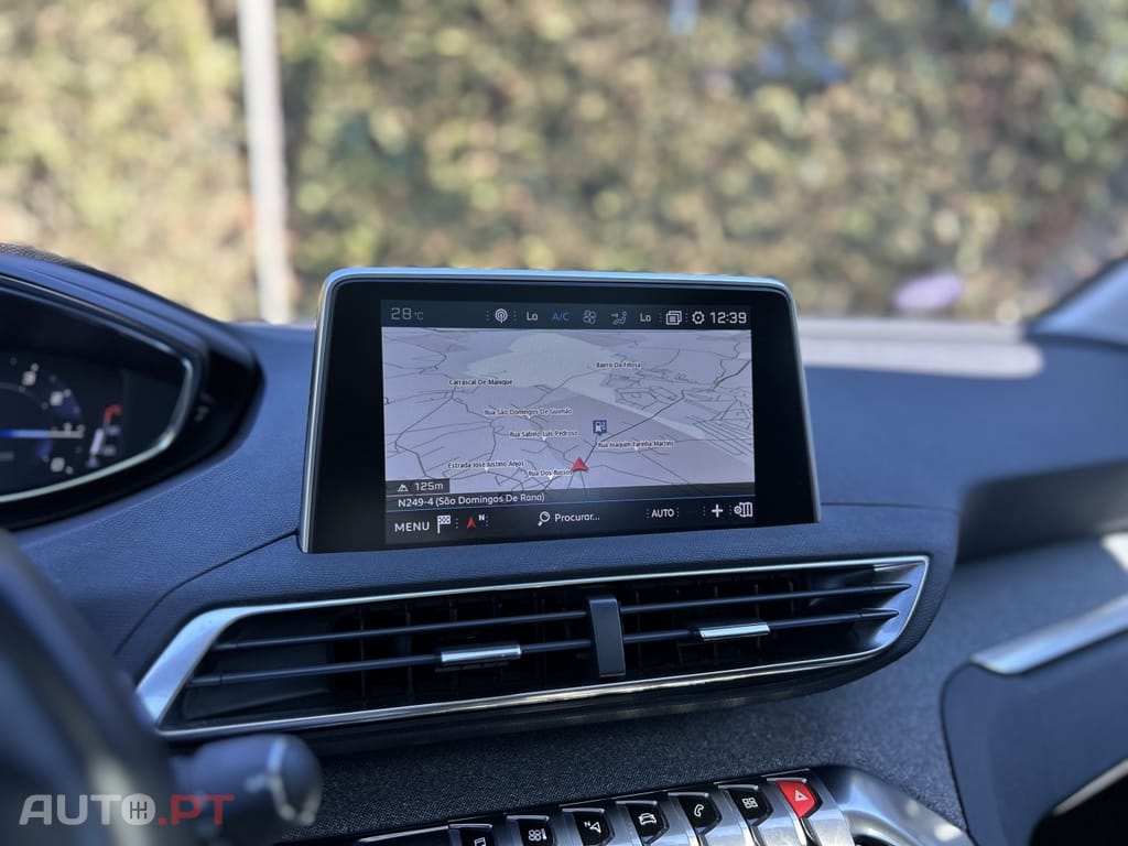 Peugeot 3008 1.2 PureTech Allure EAT8