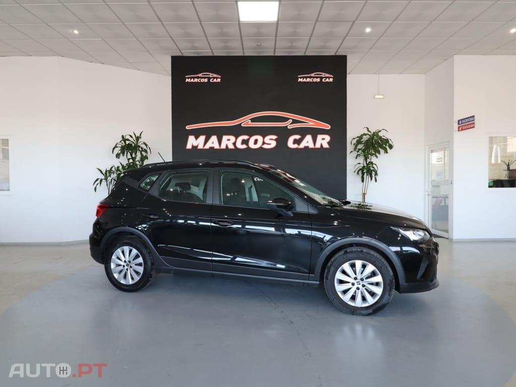 SEAT Arona 1.0 TSI Style — fotografia 5