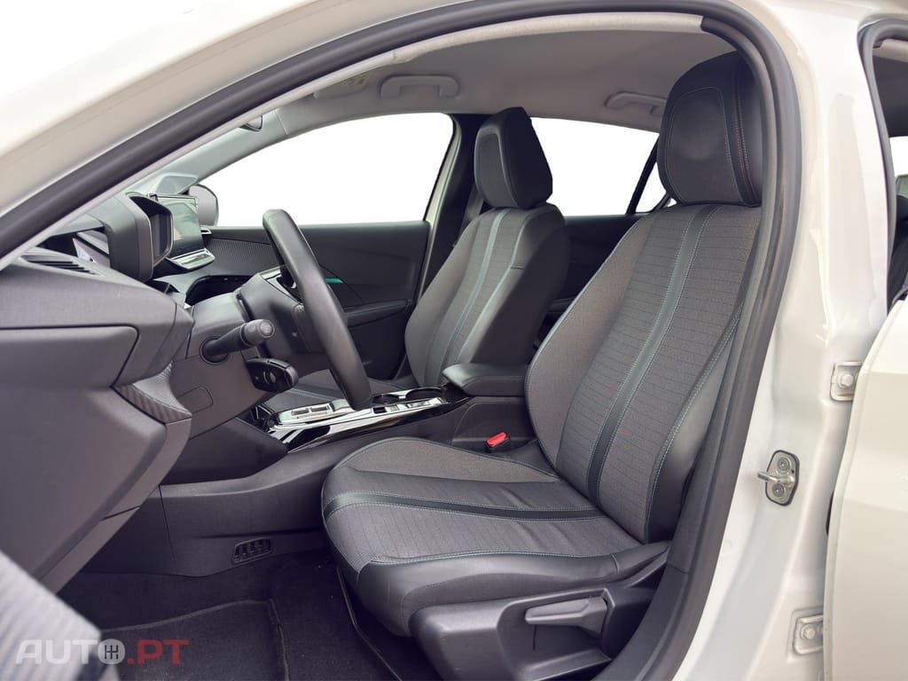 Peugeot E-208 50 kWh Allure