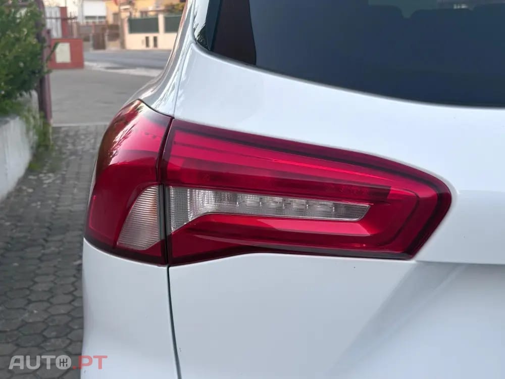 Ford Focus SW 1.0 EcoBoost ST-Line