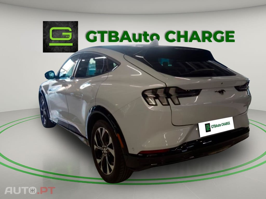 Ford Mustang Mach-E 76 kWh I.V.A DEDUTÍVEL