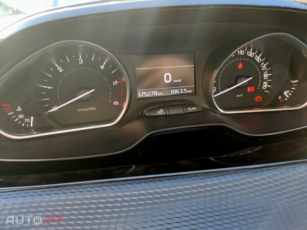 Peugeot 208 1.6 Blue HDi