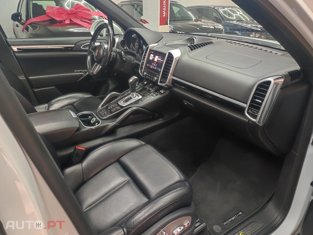 Porsche Cayenne S E-Hybrid Platinum Edition