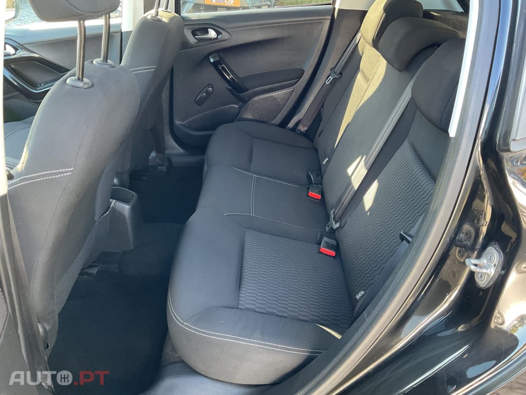 Peugeot 208 1.2 PureTech Style