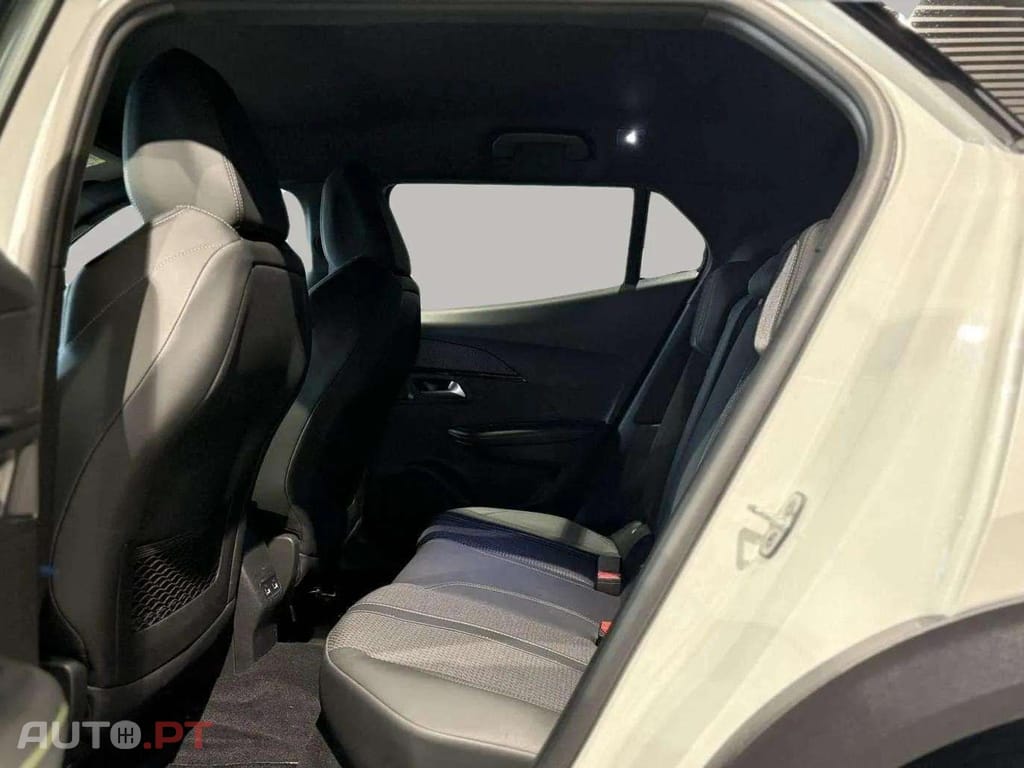 Peugeot E-2008 GT I.V.A DEDUTÍVEL 
