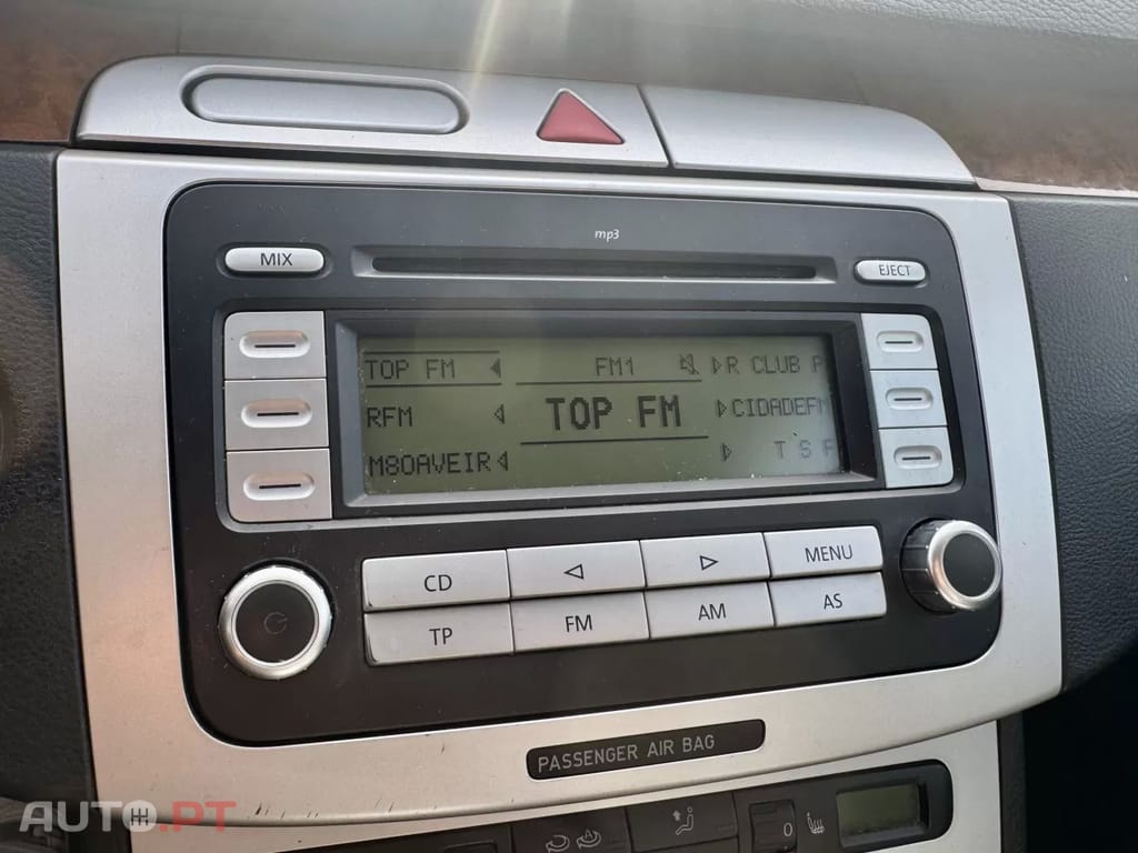 Volkswagen Passat Variant 2.0 TDI Highline — fotografia 19