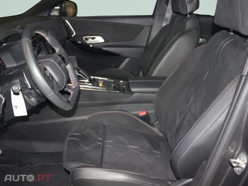 DS DS7 E-Tense 4x4 Performance Line +