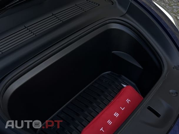 Tesla Model Y Standard RWD