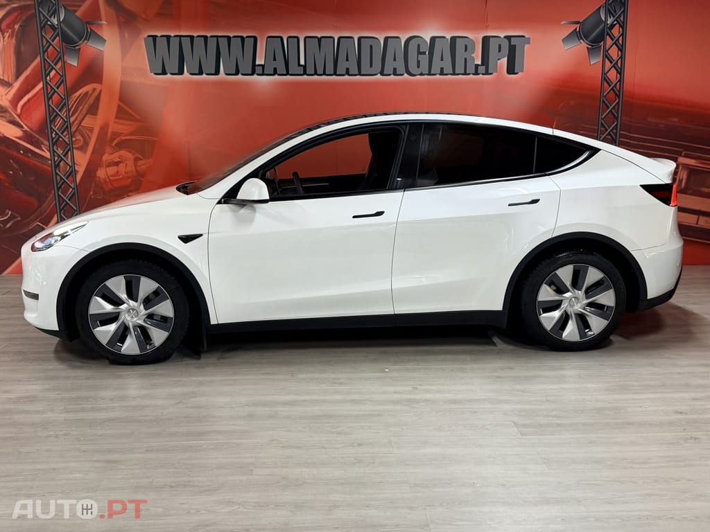 Tesla Model Y Long Range Dual Motor AWD