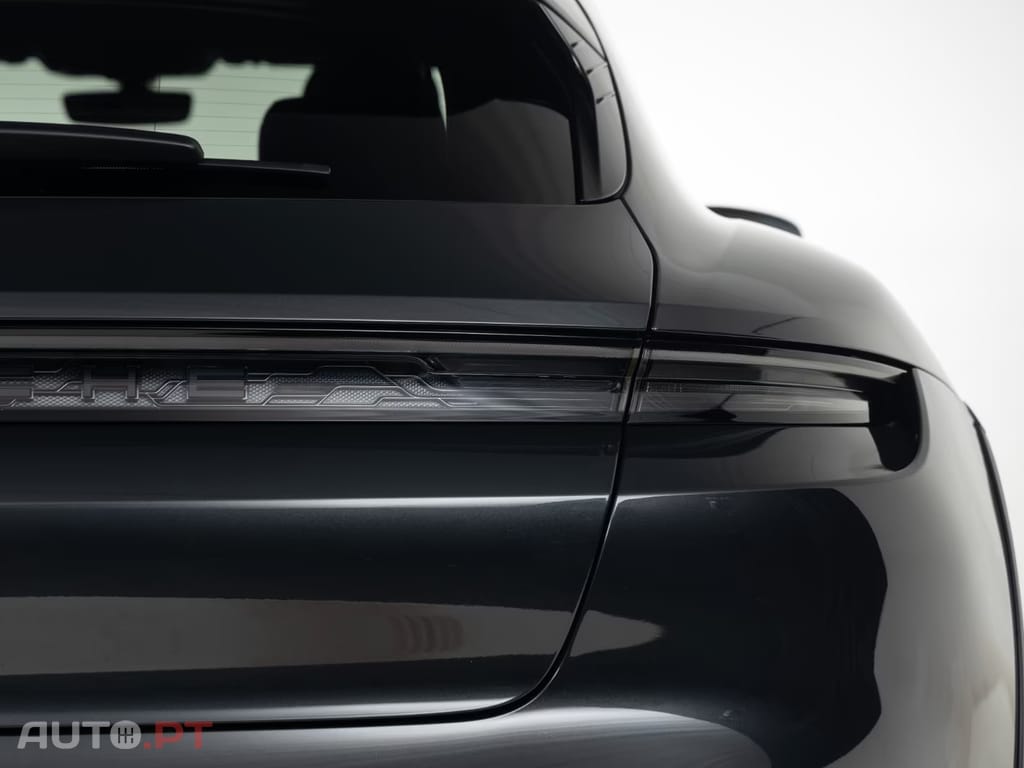 Porsche Taycan Bose
