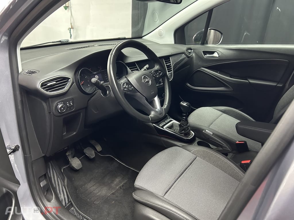Opel Crossland X 1.2T Elegance