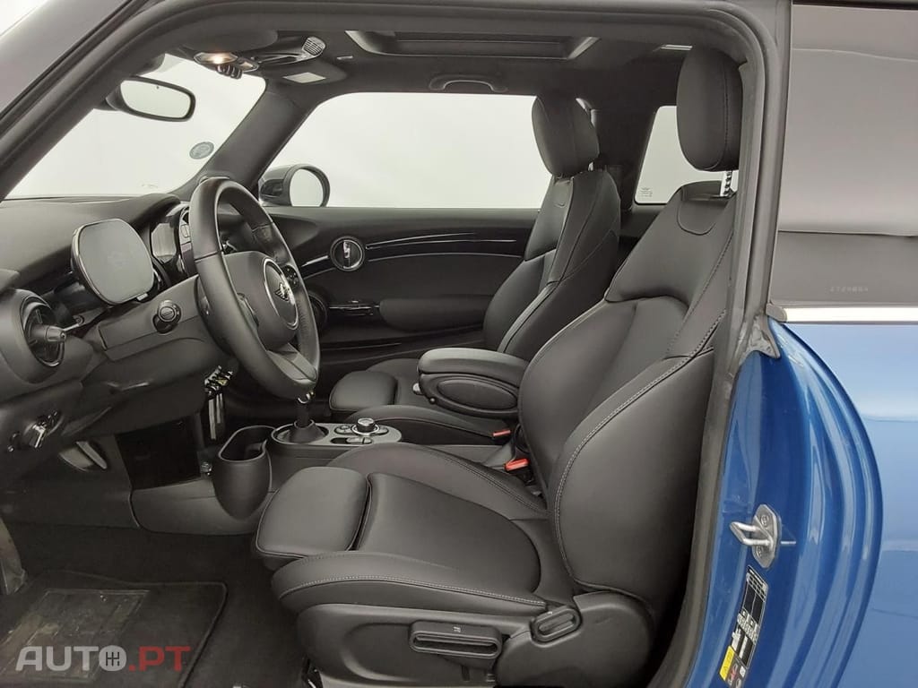 MINI Electric Cooper SE Premium Plus Edition