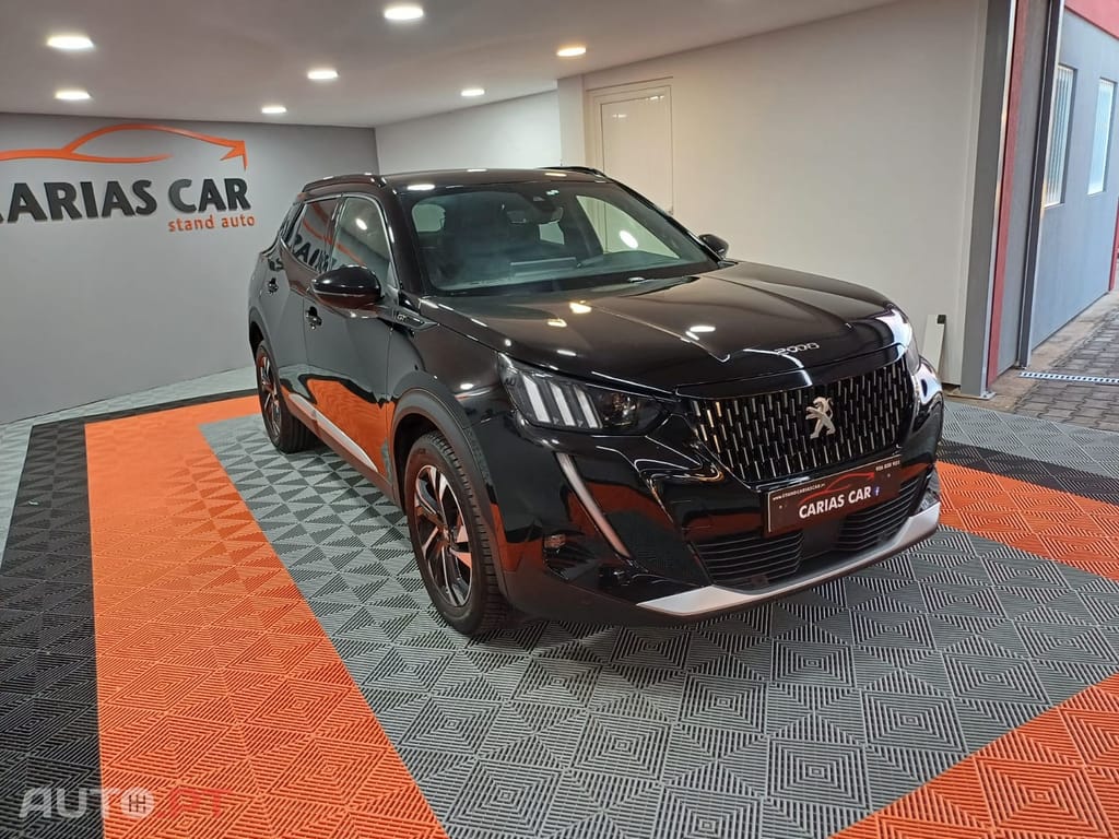 Peugeot 2008 1.2 PureTech GT EAT8