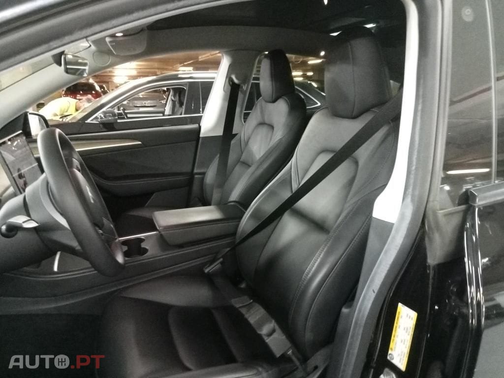 Tesla Model Y Long Range Tração Integral