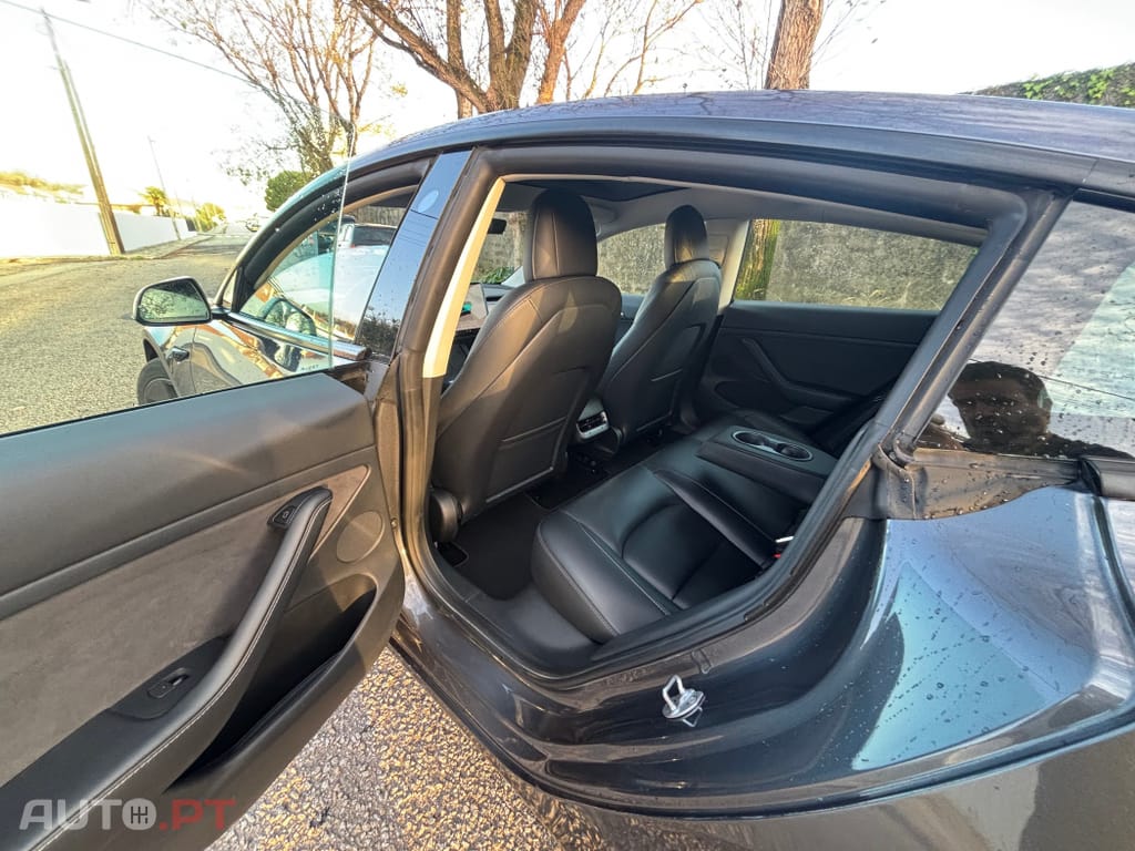 Tesla Model 3 Long Range Tração Traseira