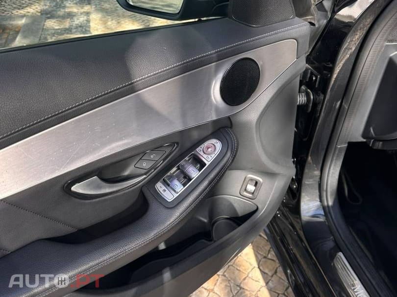 Mercedes-Benz C 300 de AMG Line