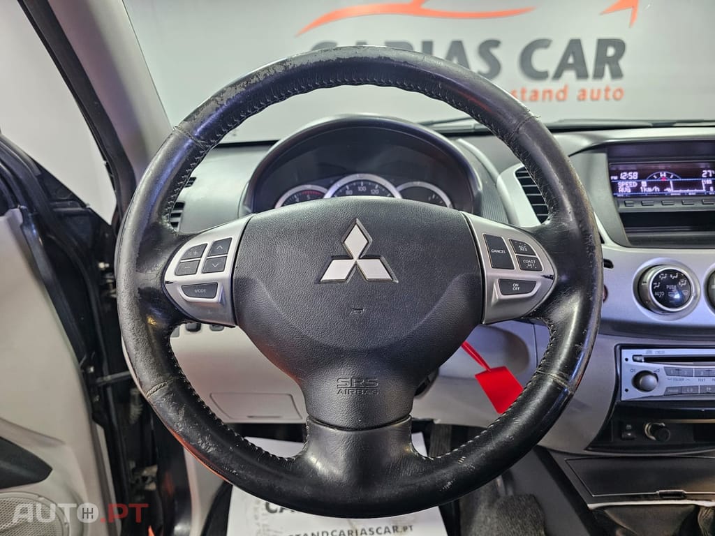 Mitsubishi L200 2.5 DI-D CD Invite AC 4WD