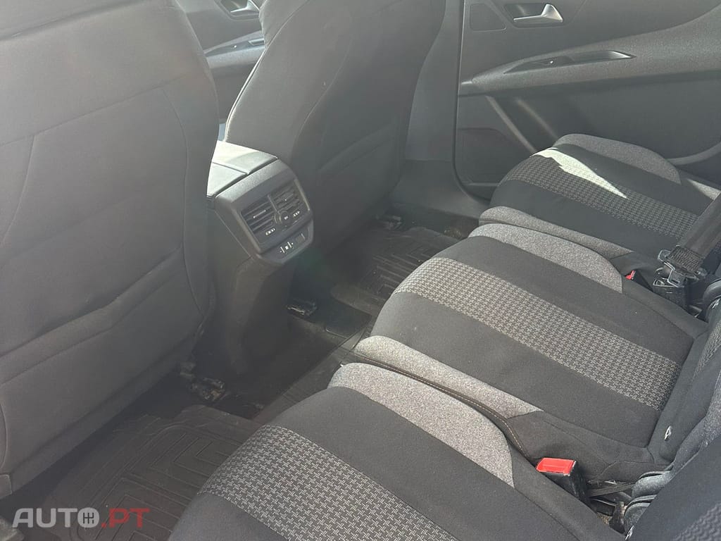 Peugeot 5008 1.5 Blue Hdi